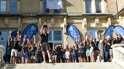Les Pirates de Royan célèbrent leur titre de champion de France de Ligue B