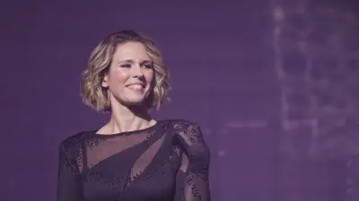 Lorie blessée par un fan à Strasbourg : elle appelle à ne pas la toucher