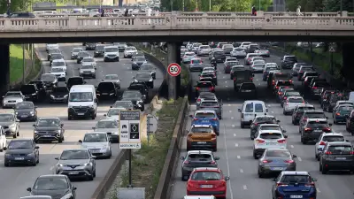 Manifestation des dépanneurs sur l'A1 : le cortège se dirige vers Paris