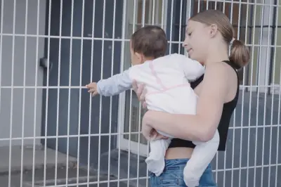 Maternité sous écrou : un documentaire pudique sur les mères incarcérées