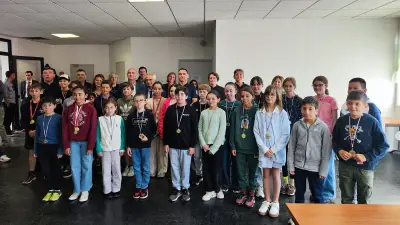 Millau : la police municipale récompense 27 jeunes cyclistes pour leur sécurité routière