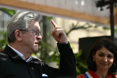 Mélenchon au 1er-Mai : « Total, passez à la caisse ! »