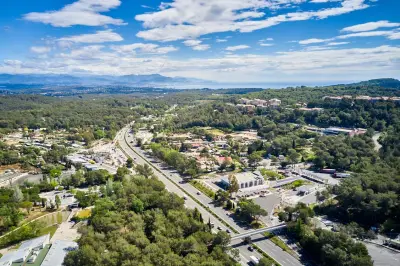Mobilité durable : les défis de la transition dans les Alpes-Maritimes et le Var