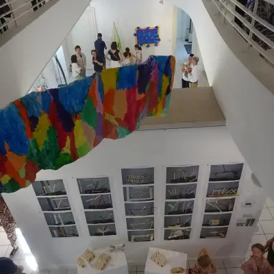 Mom'Arts : 500 élèves exposent leurs œuvres au château Lescombes