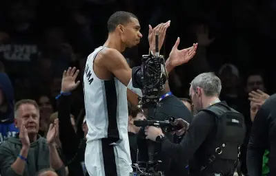 NBA : Wembanyama expulsé, les Spurs s'inclinent face aux Wolves