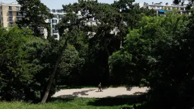 Paris : 14 parcs ouverts jusqu'à minuit face à la canicule