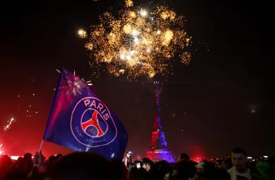Paris en fête après la victoire du PSG en Ligue des champions
