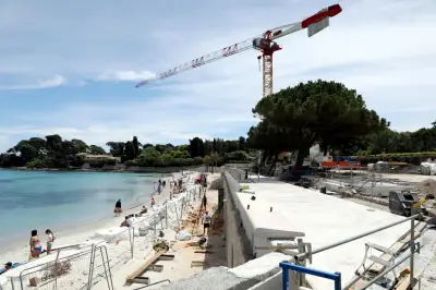 Plage Keller fermée tout l'été au cap d'Antibes à cause de retards de chantier