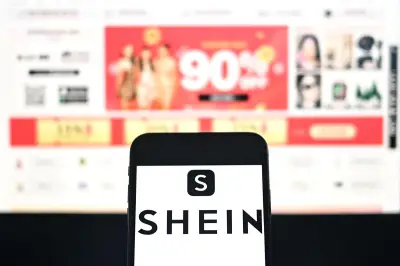 Rachat d'Everlane par Shein : la colère des clients monte sur les réseaux sociaux