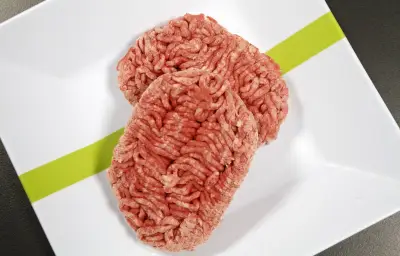 Rappel de steaks hachés Carrefour pour risque de morceaux métalliques