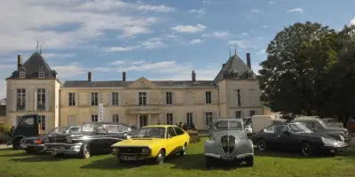 Rassemblement de voitures et motos anciennes à Échillais les 23 et 24 mai
