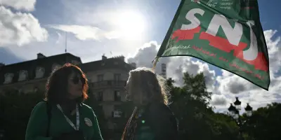 Rassemblement à Paris pour défendre la liberté de la presse attaquée