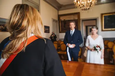 Refus de mariage d'un étranger en situation irrégulière : les maires risquent-ils la prison ?