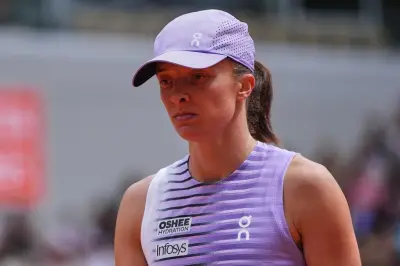 Roland-Garros 2026 : Iga Swiatek éliminée dès les huitièmes par Marta Kostyuk