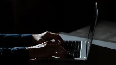 Sarah el Haïry porte plainte après des menaces sur un forum