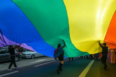 SOS Homophobie alerte sur une hausse des violences LGBTIphobes en 2025