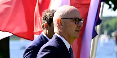 S&P maintient la note de la dette française à AA avec perspective stable
