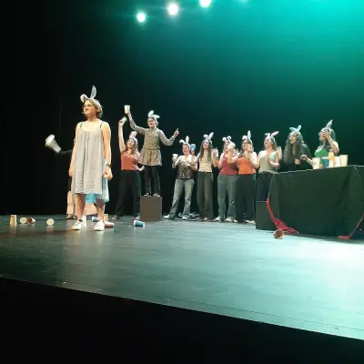Spectacle « Alice d'hier et d'aujourd'hui » au lycée de Pessac