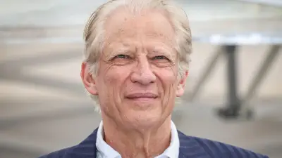Statuettes : De Villepin reconnaît une erreur et accuse l'entourage de Sarkozy