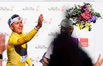 Tour de Romandie : Pogacar remporte la 4e étape en solitaire