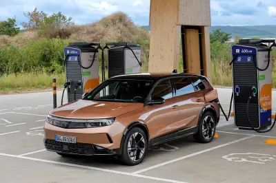 Transition électrique des flottes : l'indicateur progresse à 4,5/10 en 2025