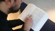 150 nouveaux mots entrent dans les dictionnaires Le Robert et Larousse 2027