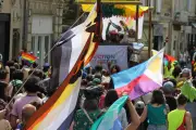 500 personnes à la marche des fiertés de Libourne, un symbole fort pour la communauté LGBTQI+