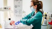 84% des étudiantes sages-femmes stressées : l'ANESF alarmée