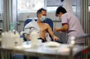 Académie de médecine veut rendre le vaccin contre la grippe obligatoire pour les soignants