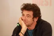 Accusations de viol: les variations de Patrick Bruel face aux enquêteurs en 2021 et 2022