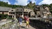 Airbnb en Aveyron : le tourisme rural bouleversé par les meublés