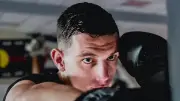 Anthony Velay défie une star japonaise pour le titre mondial de kickboxing