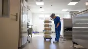 Au cœur du plus grand lactarium de France, une vie sauve des prématurés