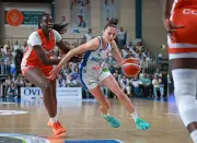 Basket Landes réalise un doublé historique en battant Bourges 53-50
