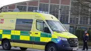 Belgique : collision mortelle entre un car scolaire et un train à Buggenhout