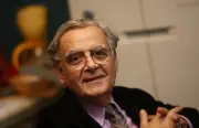 Bernard Pivot : hommage en images à une légende des lettres françaises