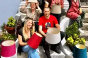 Biot : vos vieux abat-jour transformés en déco insolite contre un café