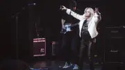 Bonnie Tyler en coma artificiel après une opération d'urgence