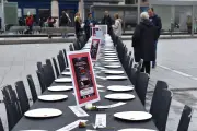 Bordeaux : 64 chaises vides pour les victimes de la route en Gironde
