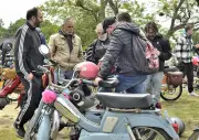 Bourg en meule : la 6e édition du road trip des mobylettes 50 cm³
