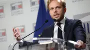 Braun-Pivet saisit le déontologue après des photos d'Alloncle