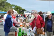 Brocante et vide-greniers au port du Douhet le 16 mai