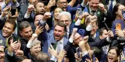 Brésil : le Parlement annule un veto de Lula, ouvrant la voie à une réduction de peine pour Bolsonaro