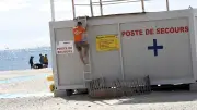 Canicule en Méditerranée : faut-il ouvrir plus tôt les postes de secours sur les plages ?