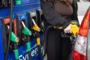 Carburants : transparence fiscale tous les 10 jours annoncée par Lecornu