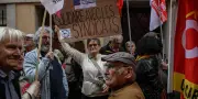 À Carcassonne, syndicats délogés protestent contre le maire RN