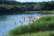 Chaleur à Nantheuil : le plan d'eau pris d'assaut ce dimanche