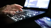 Comment l'IA révolutionne la cybercriminalité et facilite le piratage