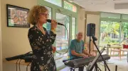 Concert à l'Ehpad de Lodève : un duo enchante les résidents