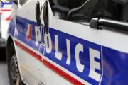 Corps calciné retrouvé dans une voiture après fusillade près de Lyon